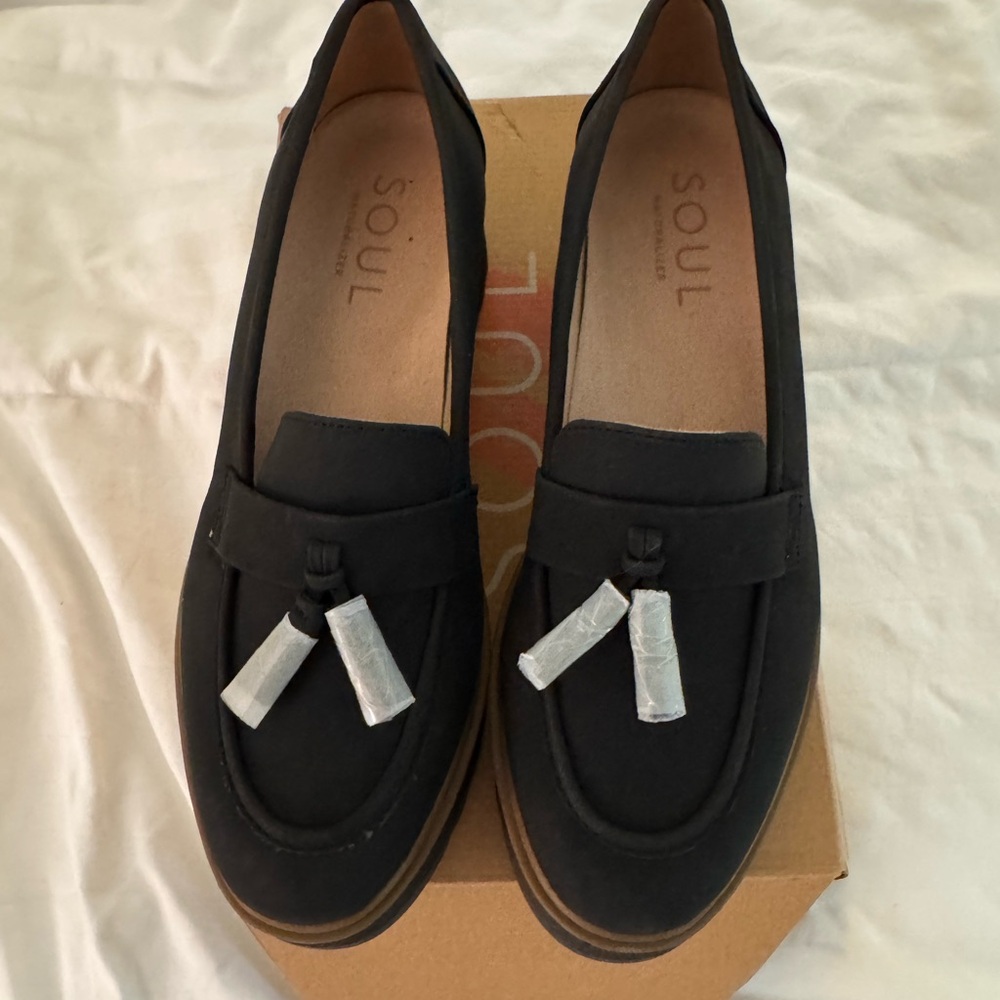 NEW w/box SOUL Naturalizer Black Flats Sleek Loafers